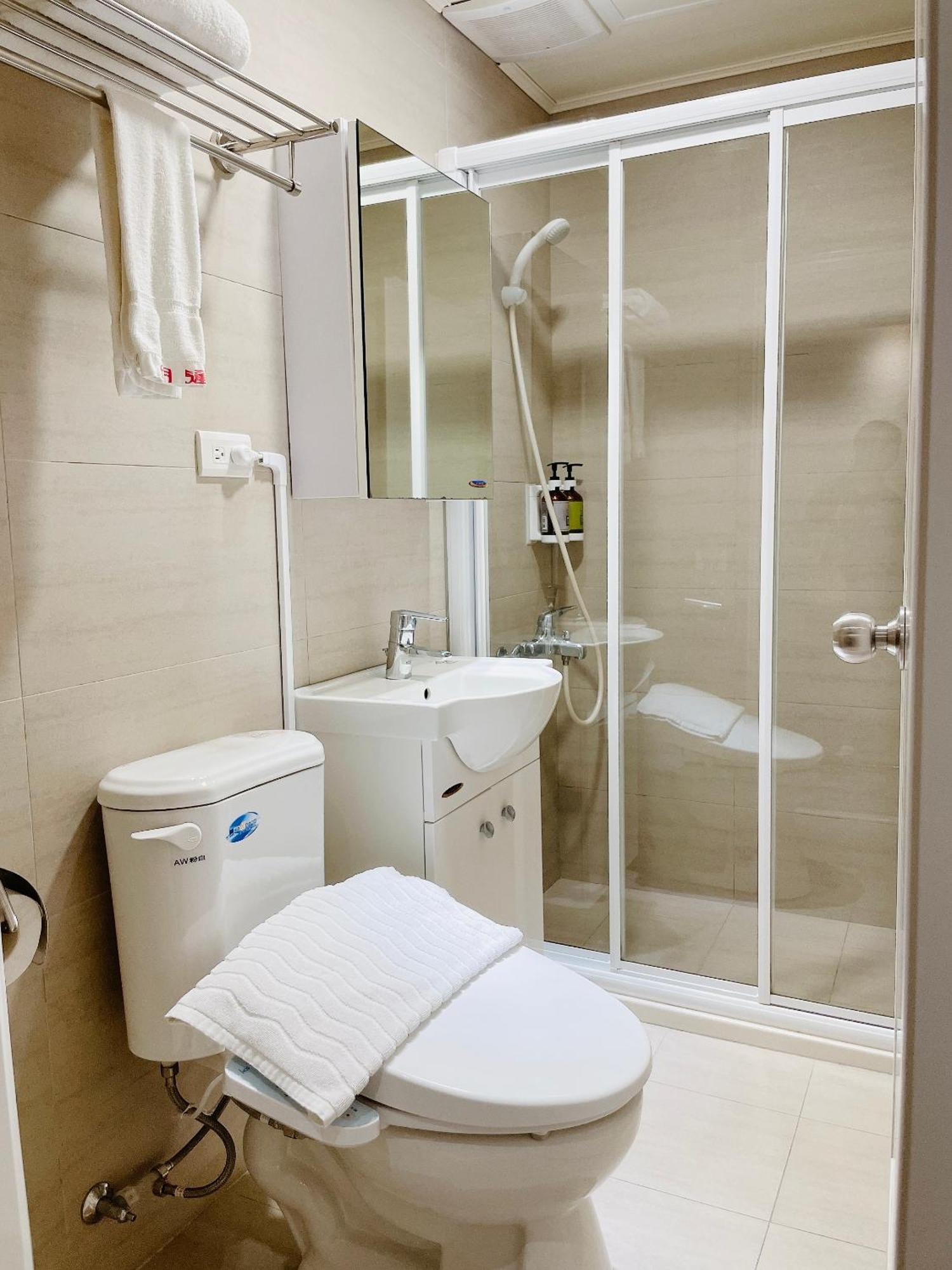 טאיצ'ונג Hotel Huru House מראה חיצוני תמונה